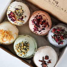 Load image into Gallery viewer, BATH BOMB GIFT PACK - SET OF SIX