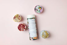 Load image into Gallery viewer, BATH BOMB - FLORAL SELECTION GIFT TUBE