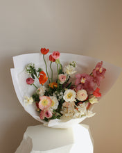 Load image into Gallery viewer, FRESH FLOWER BOUQUET | SPRINGTIME
