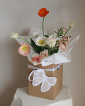 Load image into Gallery viewer, FRESH FLOWER BOUQUET | SPRINGTIME
