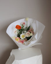 Load image into Gallery viewer, FRESH FLOWER BOUQUET | SPRINGTIME
