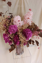 Load image into Gallery viewer, DRIED FLOWER VASED ARRANGMENT | MOODY

