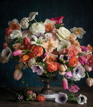 Load image into Gallery viewer, CULTIVATED - THE ELEMENTS OF FLORAL STYLE - CHRISTIN GEALL
