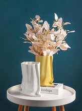 Load image into Gallery viewer, TUTU HOME | LE PAPIER VASE WHITE
