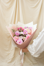 Load image into Gallery viewer, FRESH FLOWER BOUQUET | ROSY
